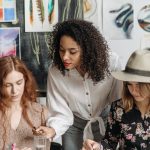 découvrez nos ateliers de dessin, où créativité et technique se rencontrent. que vous soyez débutant ou artiste confirmé, nos sessions vous permettront d'explorer votre talent, d'améliorer vos compétences et de vous exprimer à travers l'art du dessin. rejoignez-nous pour une expérience inspirante et enrichissante!