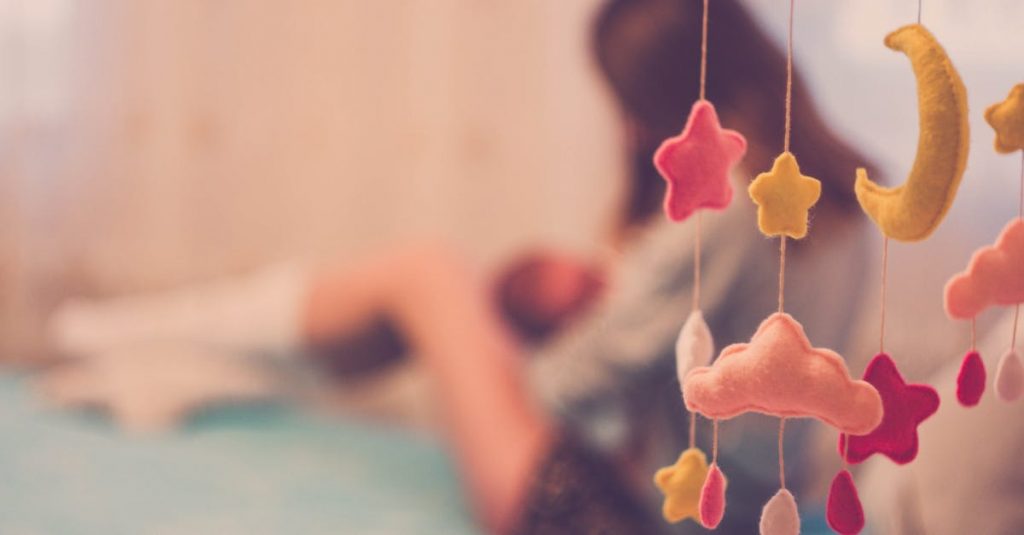organisez une baby shower inoubliable pour célébrer l'arrivée de votre petit trésor ! découvrez des idées de décorations, de jeux et de cadeaux pour créer une ambiance festive et chaleureuse. partagez ce moment unique avec vos amis et votre famille tout en savourant des douceurs et en capturant des souvenirs mémorables.