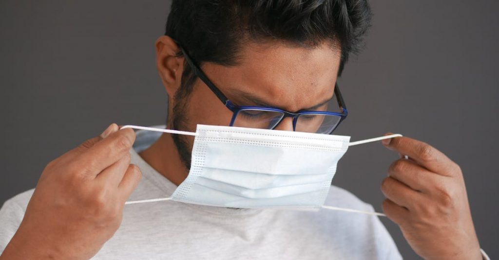 découvrez des conseils pratiques et des stratégies efficaces pour prévenir les infections respiratoires. apprenez comment renforcer votre système immunitaire, maintenir une bonne hygiène et adopter des comportements sains pour protéger votre santé et celle de vos proches.