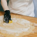 participez à des ateliers de cuisine captivants où vous apprendrez des techniques culinaires variées et découvrirez des recettes délicieuses. que vous soyez débutant ou passionné, ces ateliers sont conçus pour éveiller votre créativité en cuisine et partager un moment convivial.