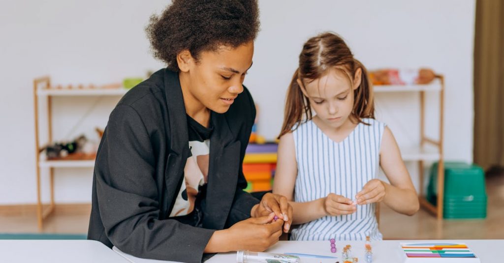 découvrez une multitude d'activités artistiques enrichissantes pour éveiller votre créativité. que vous soyez débutant ou artiste confirmé, explorez des idées stimulantes pour peindre, dessiner, sculpter et créer tout en vous amusant. laissez libre cours à votre imagination avec nos suggestions d'activités artistiques adaptées à tous les âges.
