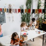 découvrez des activités multisensorielles captivantes qui stimulent les sens et favorisent l'apprentissage ludique. parfaites pour les enfants et les adultes, ces activités innovantes encouragent la créativité, l'exploration et le développement personnel. plongez dans un monde sensoriel enrichissant!
