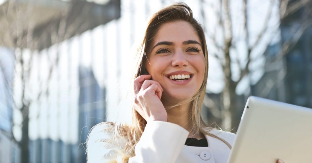 découvrez l'art de la communication efficace ! apprenez à améliorer vos interactions, à exprimer vos idées clairement et à construire des relations solides grâce à des techniques et des stratégies éprouvées.