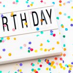 découvrez des idées créatives et des conseils pratiques pour organiser un anniversaire inoubliable. que ce soit pour un enfant ou un adulte, trouvez des astuces pour la décoration, le gâteau, les activités et bien plus encore pour célébrer cet événement spécial.