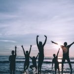 Les stratégies pour aider votre enfant à se faire des amis découvrez l'essence de l'amitié : un lien précieux qui unit les cœurs, transcende les distances et enrichit nos vies. explorez des histoires inspirantes, des conseils pour entretenir vos relations et l'importance des amis dans notre parcours.