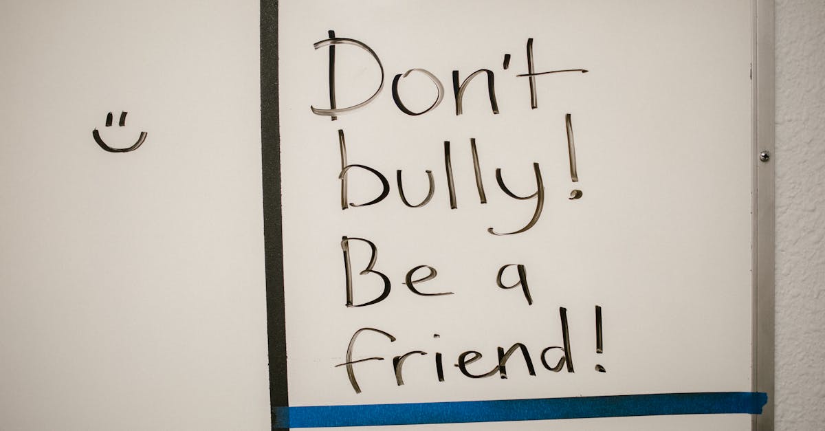 découvrez des conseils et des ressources pour prévenir le harcèlement à l'école et en ligne. apprenez à reconnaître les signes du bullying et à agir efficacement pour protéger les enfants et adolescents.
