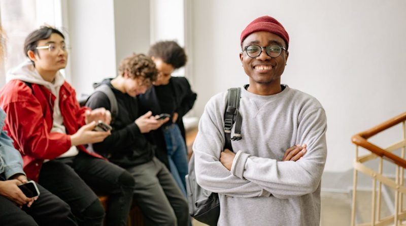 découvrez comment l'éducation inclusive permet à chaque élève, quelles que soient ses différences, d'apprendre ensemble dans un environnement respectueux et équitable. avantages, enjeux et bonnes pratiques.
