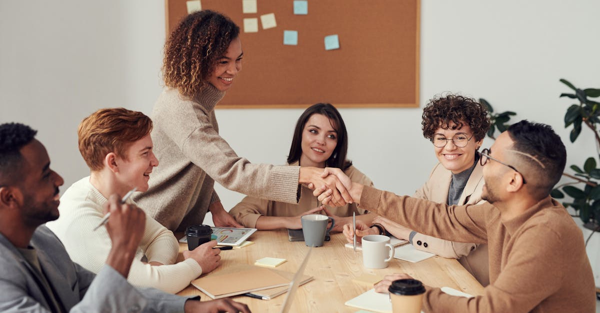 découvrez comment la collaboration favorise l'innovation, l'efficacité et la réussite au sein des équipes et des organisations. conseils, exemples et bonnes pratiques pour mieux travailler ensemble.