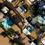 Comment préparer votre enfant aux aléas de la vie ? découvrez la résilience, cette capacité à surmonter les difficultés et à rebondir face aux épreuves de la vie. conseils, astuces et ressources pour développer votre force intérieure et avancer malgré l'adversité.